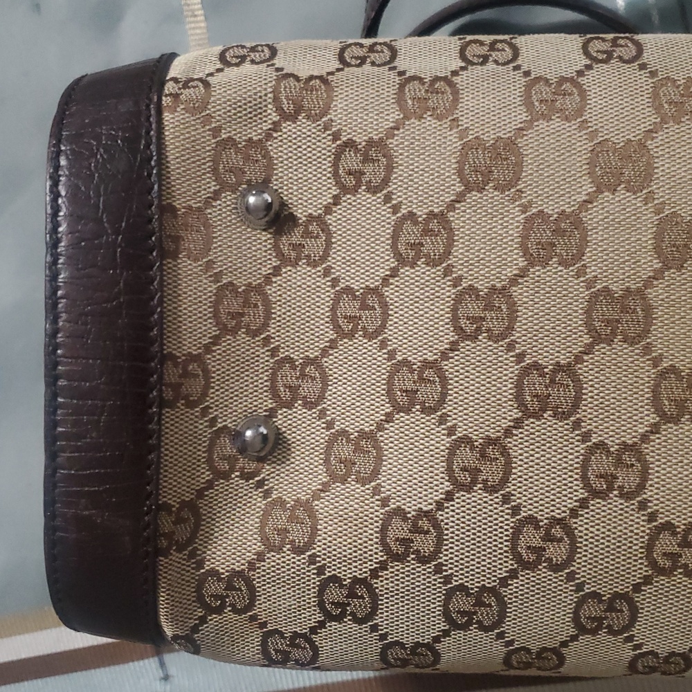 Gucc Tan and Brown Shoulder Bag with Bamboo Accent - Picture 16 of 17
